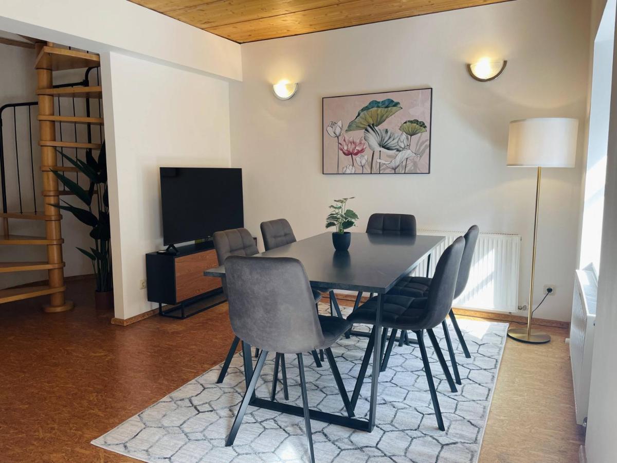 Homy Alpenlodge Innerbraz Bagian luar foto