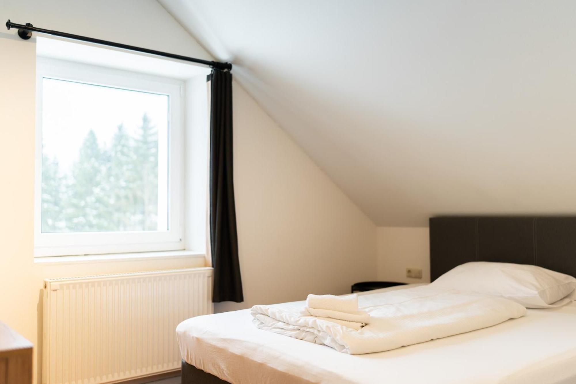 Homy Alpenlodge Innerbraz Bagian luar foto