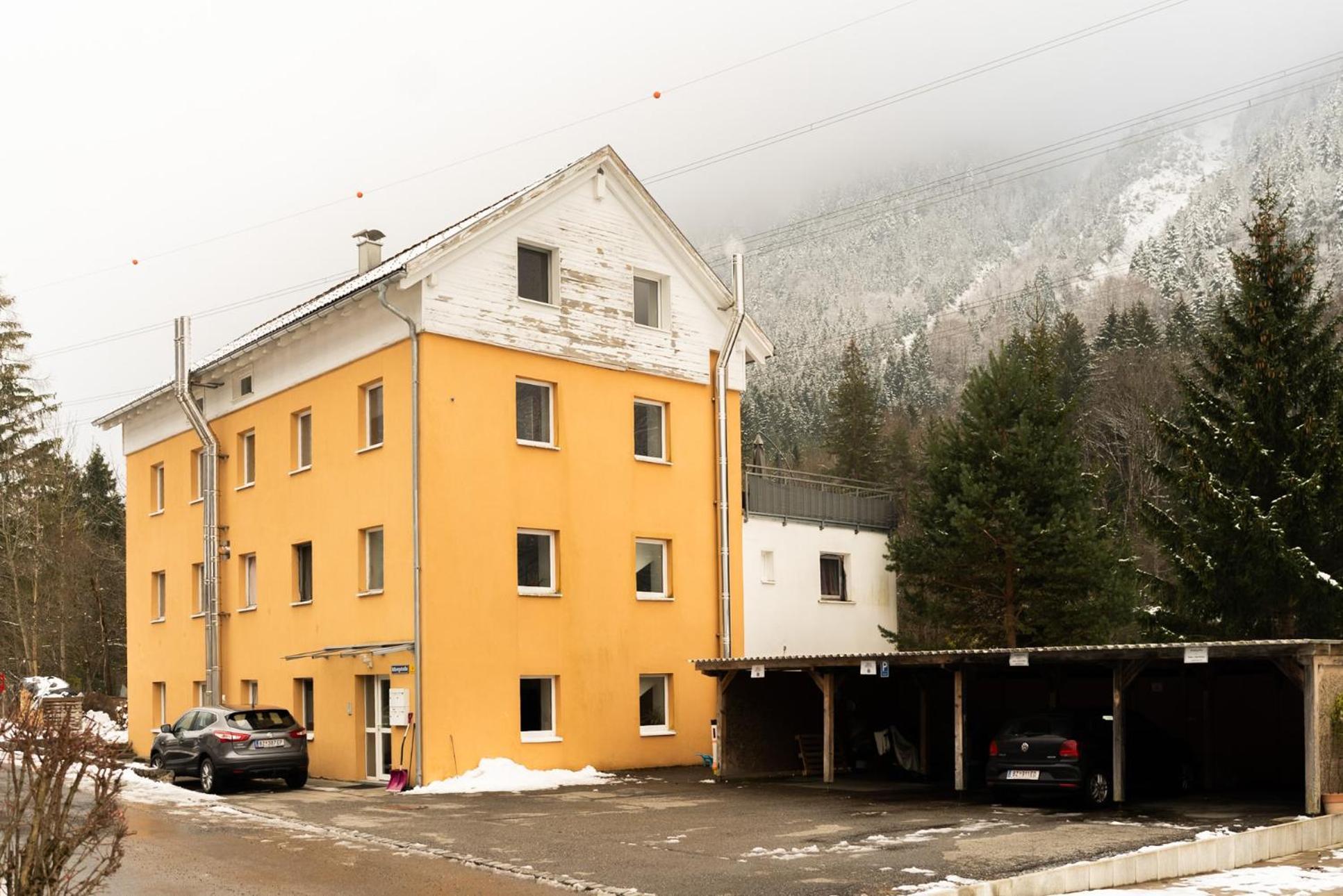 Homy Alpenlodge Innerbraz Bagian luar foto